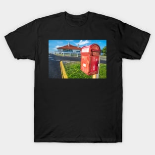 Byron Lighthouse Post Box T-Shirt